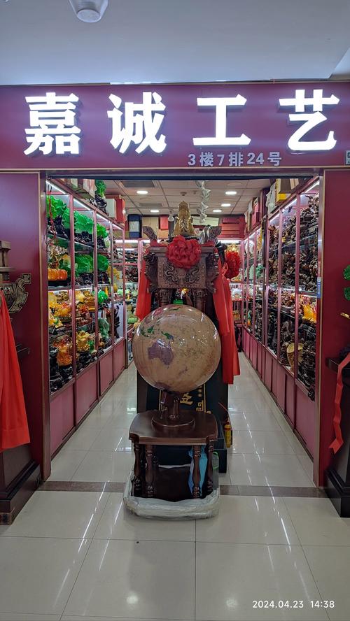 匠心独运，礼遇西北——探访西北轻工批发市场三楼美美礼品店